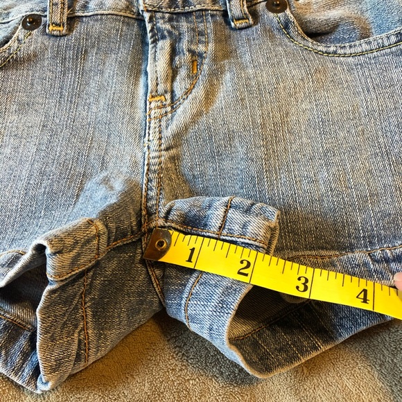 GUESS short shorts - Picture 6 of 6